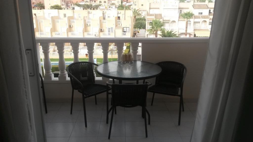 Apartment Parquemar La Mata  Oda fotoğraf